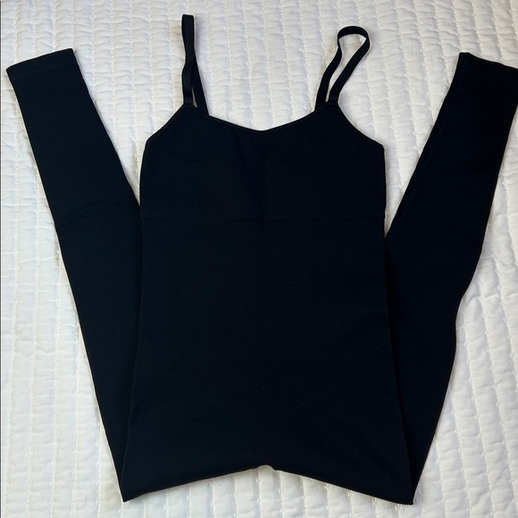 Black Ribbed XS/S bodysuit - Picture 4 of 6